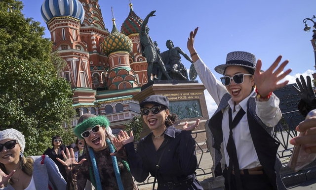 모스크바 관광 중인 중국인들의 모습 중국 글로벌타임스 캡처