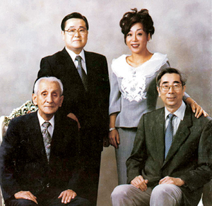 광화문광장 걸을때면… 당신 만난 루쉰박물관 가을풍경 떠올라요[그립습니다]