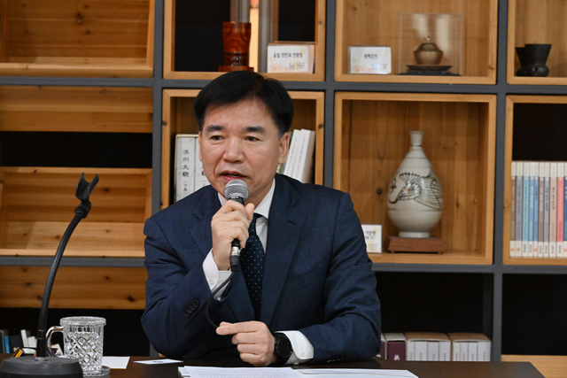 조일교 충남도 문화체육관광국장 기자 간담회.