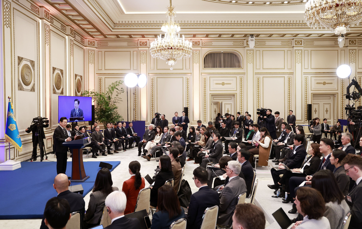 “우라늄 농축, 미국과 얘기 잘돼… 트럼프가 5대5 동업하자 했다”