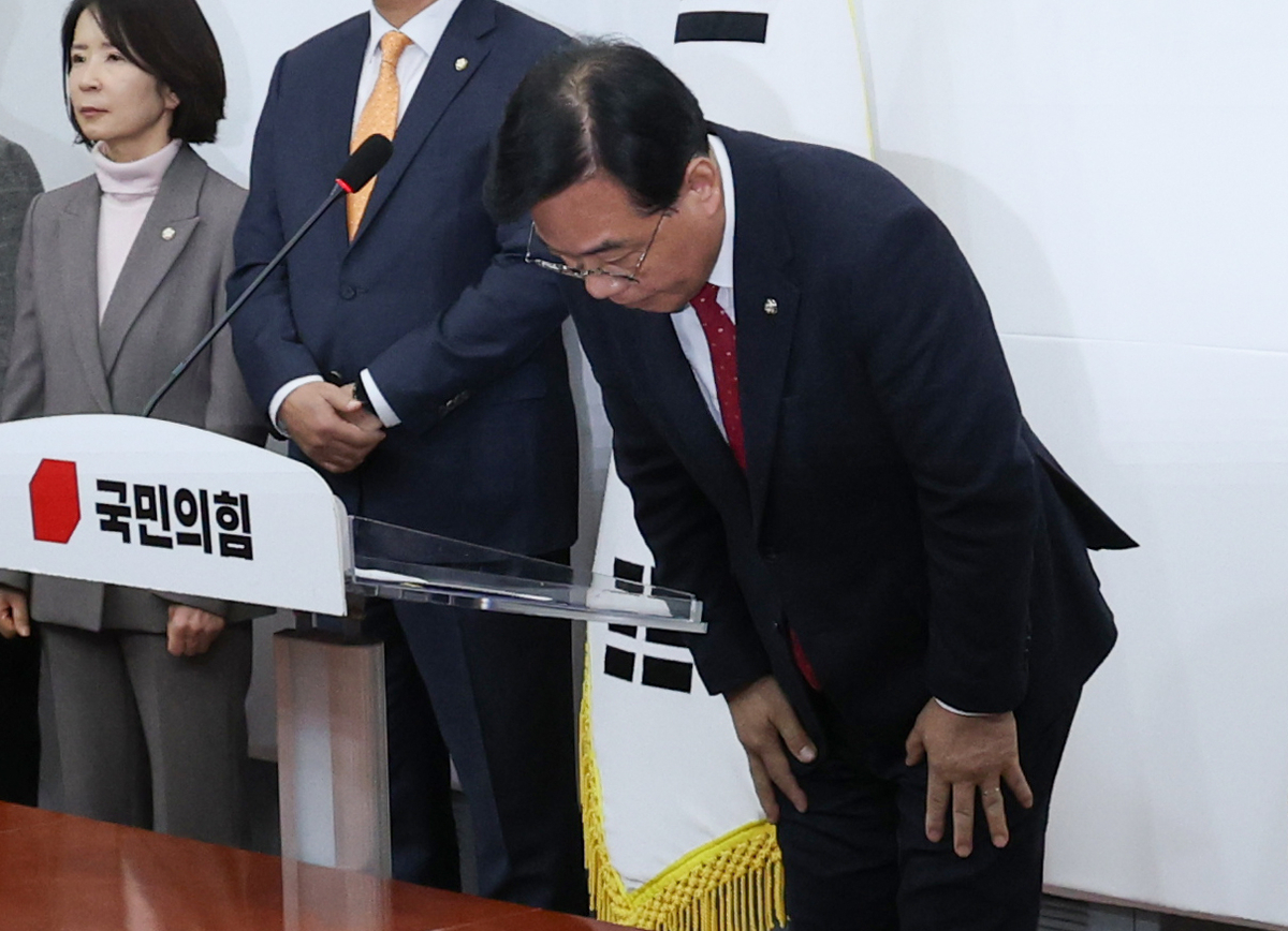 송언석 “계엄 막지 못한 것, 국민께 사과”… 장동혁은 사과 거부