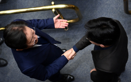 “계엄 해제 한동훈 잘못…이재명보다 먼저 뛰어간게 자랑인가” 서정욱 비판