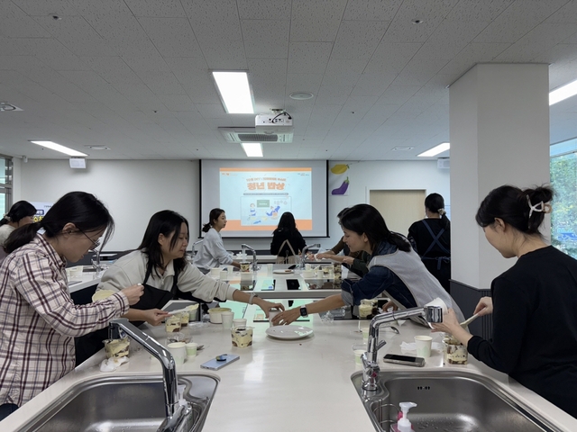 내일꿈제작소에서 운영 중인 ‘청년밥상’ 프로그램. 고양시 제공