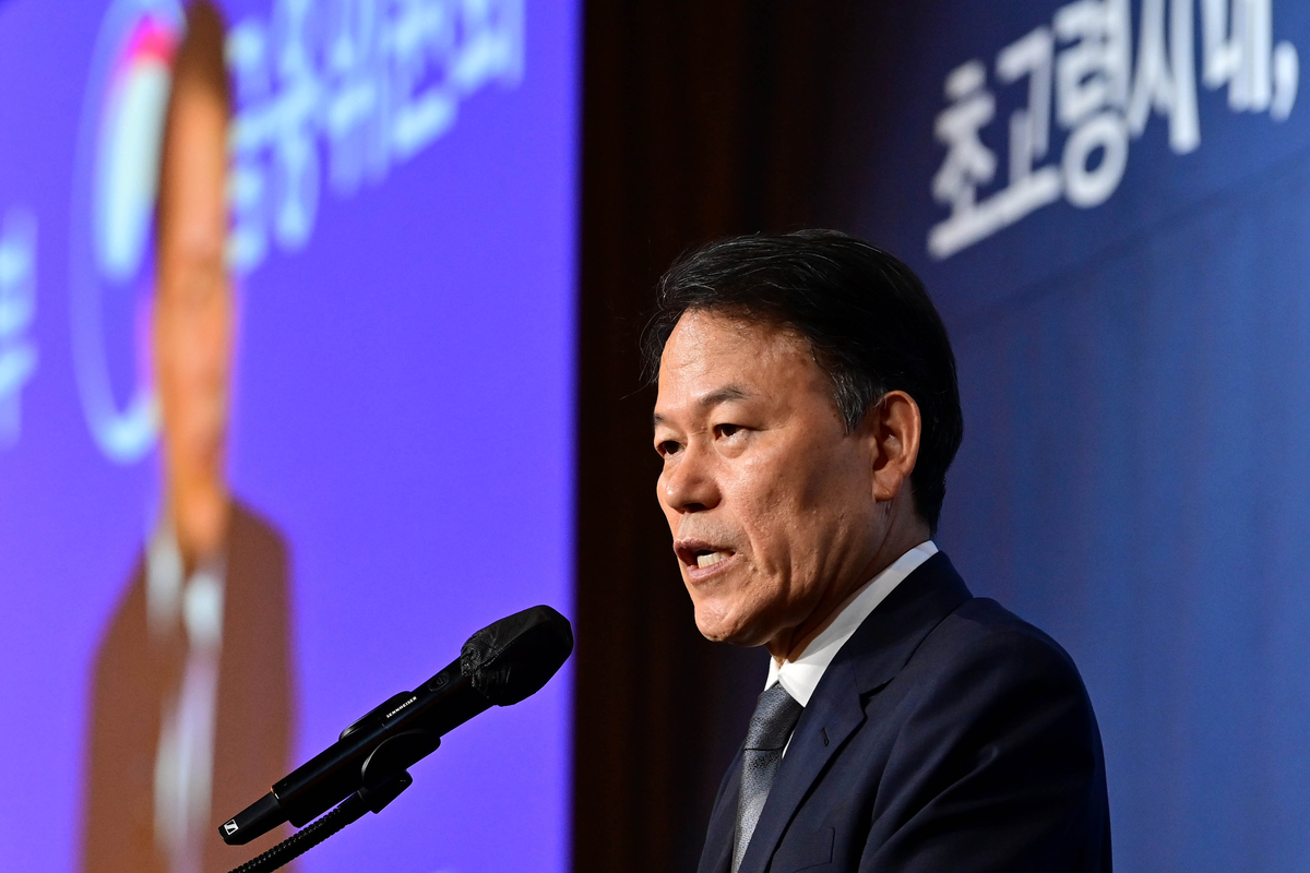 ‘친윤’서도 “계엄 사과·尹 절연해야”…원조 친윤, 윤한홍 의원 “배신자 소리 들어도 돼” 주장