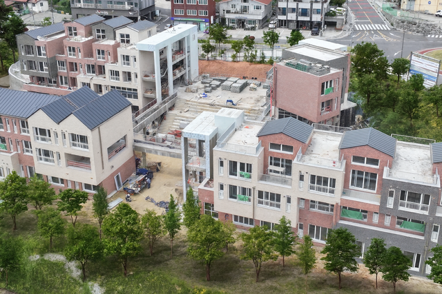 하동 청년타운 건립현장. 하동군청 제공