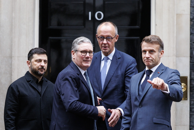 런던서 만난 볼로디미르 젤렌스키 우크라이나 대통령과 유럽 주요국 정상들. EPA 연합뉴스