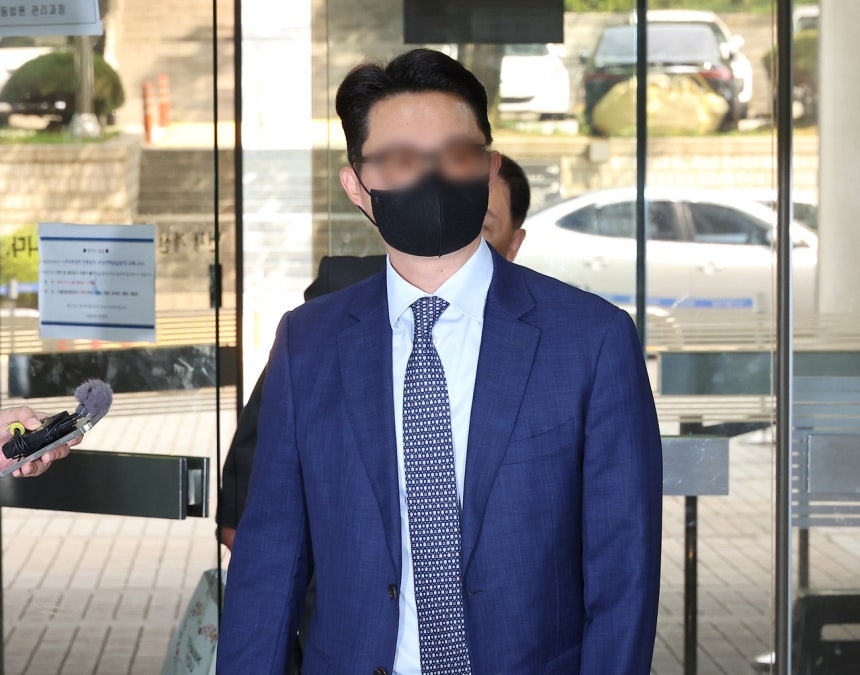 통일교 前 간부, 법정서 돈 받은 민주당 의원 공개한다