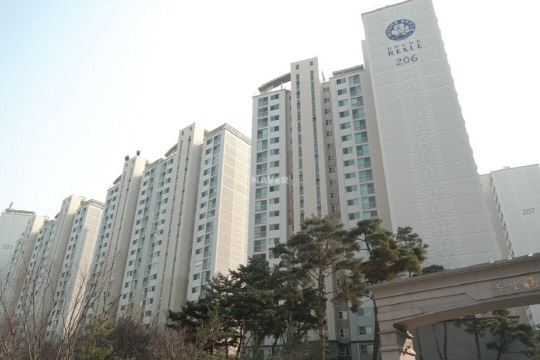 서울 강남구 도곡동 아파트 전경. 네이버부동산 갈무리