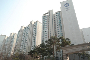 “대통령실 3명 중 1명 강남에 집…실거주 외 보유 막아야” 경실련 분석