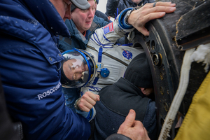 한국계 우주비행사 ‘조니 김’ 귀환