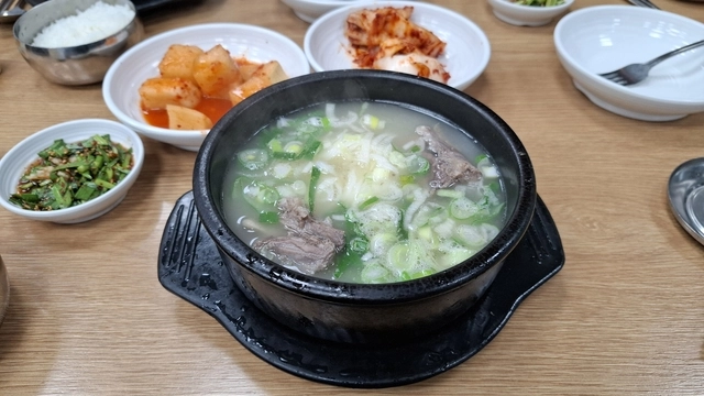 서울 남창동 ‘진주집’의 꼬리곰탕.