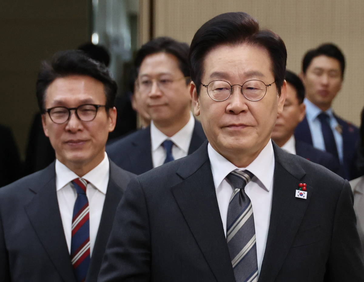 [속보]‘통일교 게이트’ 탓? 李 지지율 6%p 급락↓