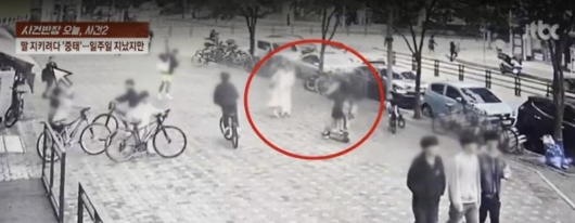 “의식 찾았지만 기억이”…‘중학생 킥보드’ 돌진에 몸 던져 2살 딸 구한 엄마