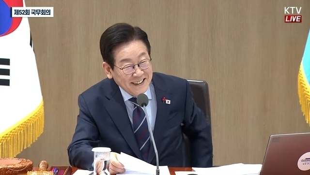 [속보]李 “탈모약, 요즘은 생존 문제…건보 적용 검토”