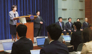 日 고위급 “핵무기 보유해야”… 동북아 안보 흔드는 폭탄발언