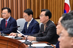 [단독]MB, 국힘 의원 만찬서 “형제간 싸움 안돼… 장동혁 중심 뭉쳐야”