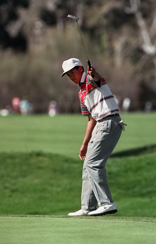 16세 아마추어 시절 LA오픈에 출전한 우즈의 모습.  AP 연합뉴스 