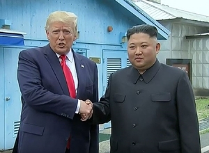 “北, 마두로 체포에 충격,김정은 신변경호 강화…트럼프, 北 핵미사일 탓 김정은 참수작전 수행 불가”