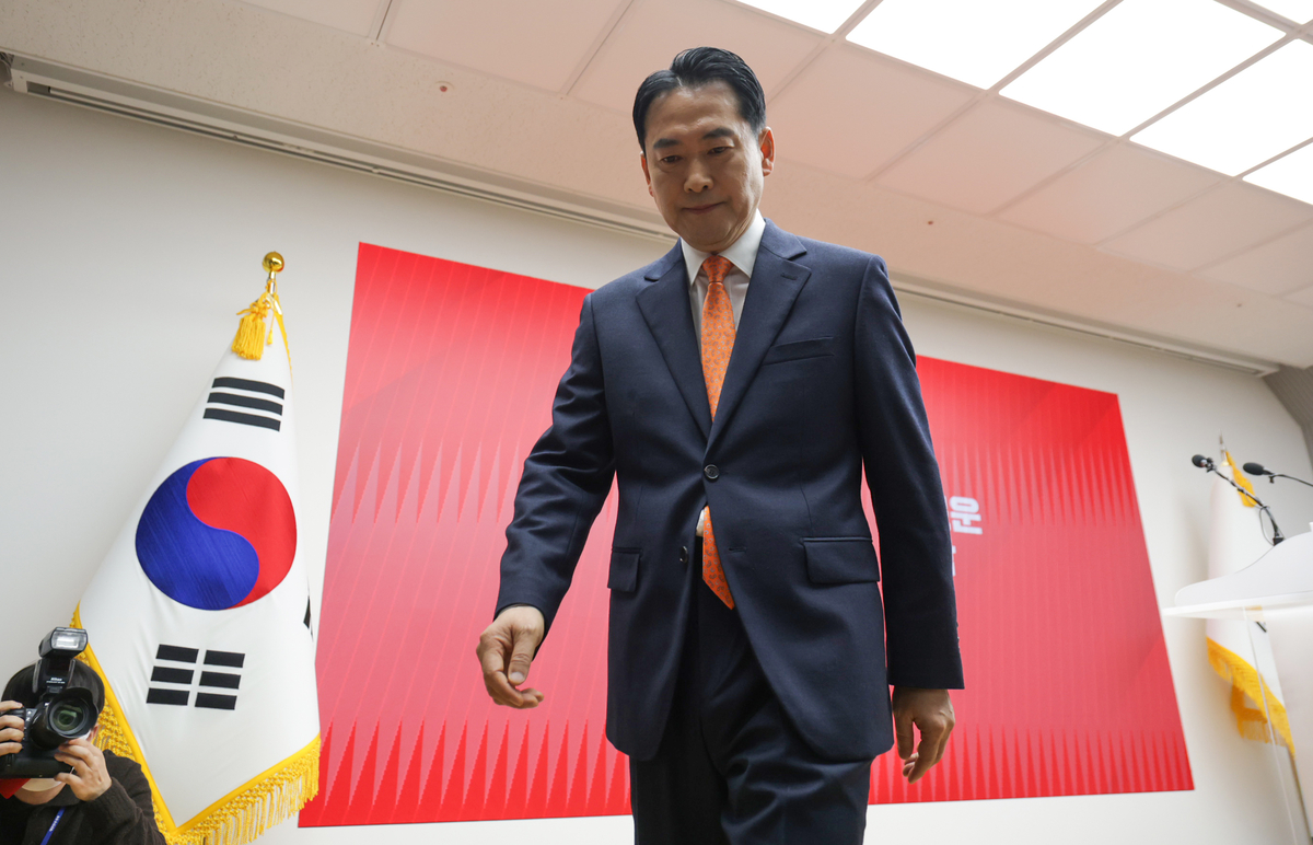 李 독재 막기 위해 누구라도 함께” 장동혁에 친한계 “한동훈은 제외?” | 문화일보