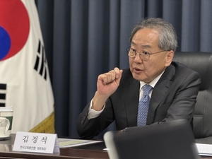 한교총 대표회장 “정치·교회 각자 잘하자…北억류 선교사 석방 노력”