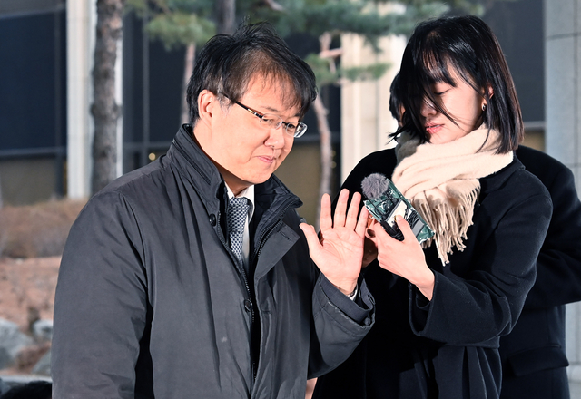 첫 출근한 김태훈 본부장