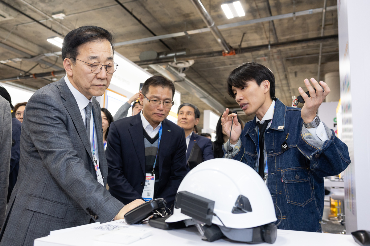 김윤덕 국토부 장관, "미래 국토교통 기술력으로 국민 체감형 혁신 추... - 뉴스 썸네일 이미지