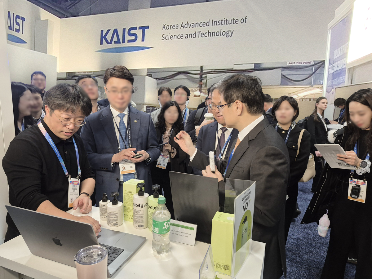 CES에서 부스 연 '그래비티 샴푸'...美 아마존 매출 10배 증가 - 뉴스 썸네일 이미지