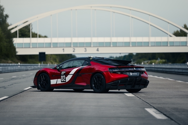 중국 비야디(BYD)의 고급 브랜드인 양왕의 전기 슈퍼카 ‘U9 익스트림(U9X)’. BYD코리아 제공