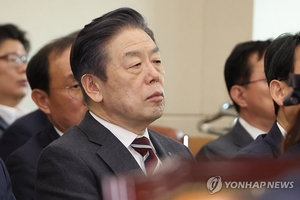 독립기념관장 “노인일자리 창출 창고 카페개조 큰 호평에도 감사서 간부 중징계”…관장 해임 위한 이사회 개최