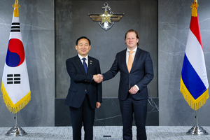 이두희 국방차관, 네덜란드 장관에 “北 비핵화 정책에 지지 당부”