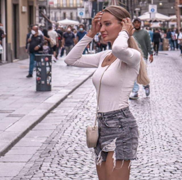 엉덩이 확대 시술 도중 갑작스럽게 사망한 인플루언서 율리아 버체바. 인스타그램