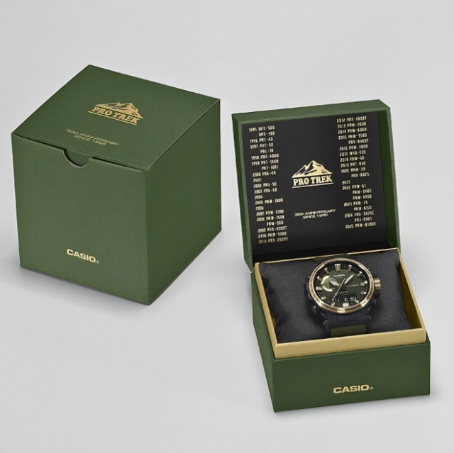 다카이치 사나에 일본 총리가 이재명 대통령에게 선물한 카시오 시계. 청와대 제공