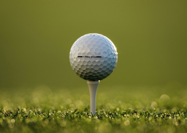 타이틀리스트는 오는 21일 더 빠른 스피드와 향상된 비거리, 낮은 스핀과 높은 탄도를 가능하게 한 2026년형 골프볼 프로 V1x 레프트 대시(Pro V1x Left Dash)를 출시한다. 타이틀리스트 제공