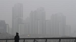 미세먼지에 뿌연 하늘