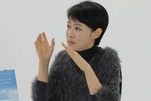 앵커 김주하가 10년간 남편의 외도와 폭행을 견딘 이유와 이혼 이후의 현실을 솔직하게 고백해 눈길을 끌고 있다. 유튜브 ‘MKTV 김미경TV’ 캡처