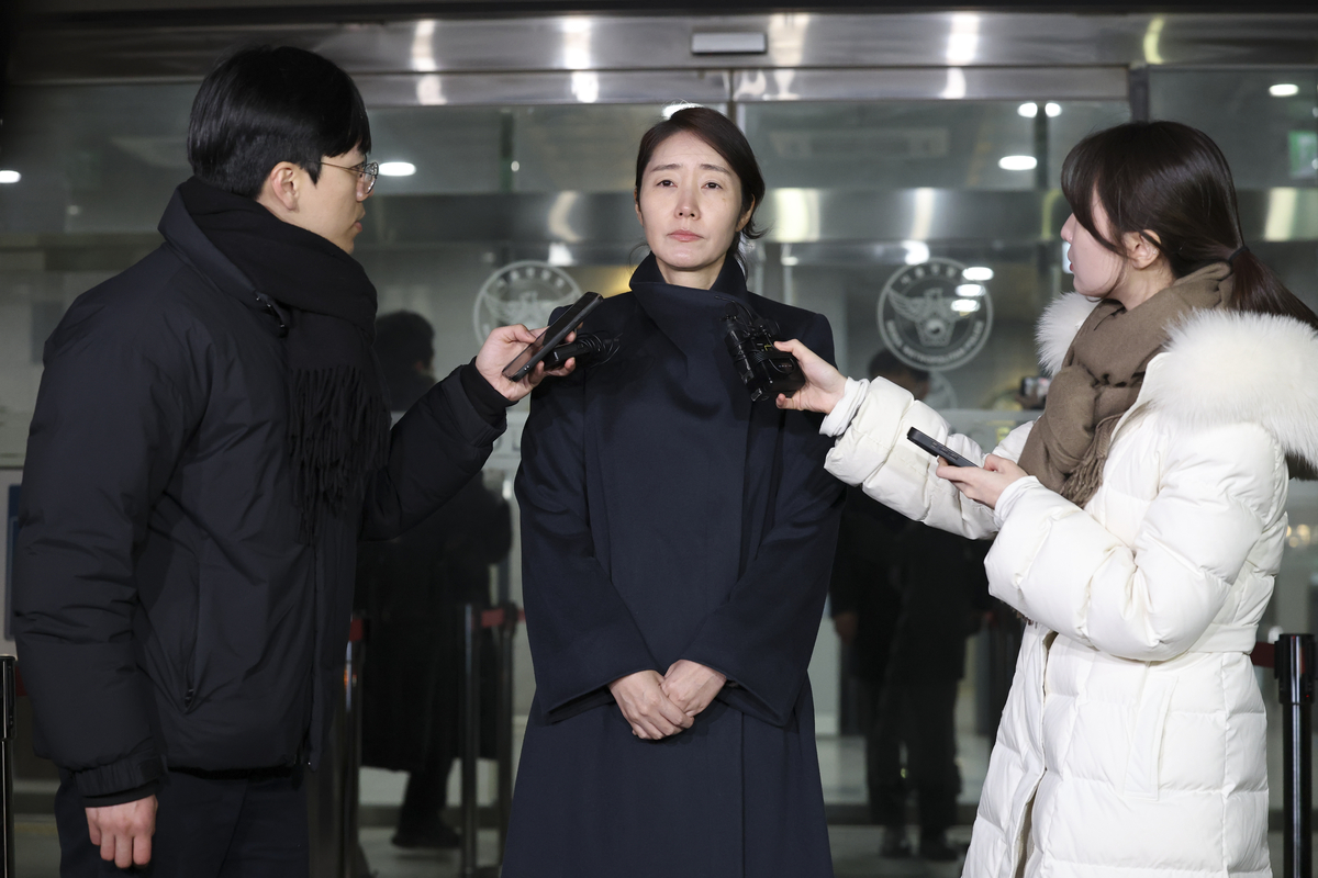 ‘1억 수수 시점’ 3개월 후… 강선우, 대출없이 전세계약금 1.1억 지불