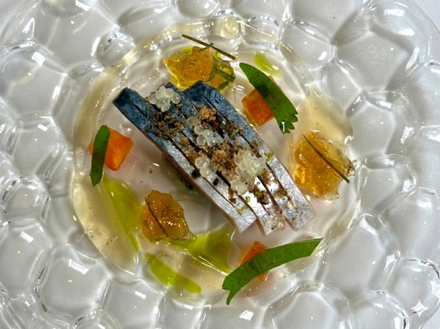 ‘류니끄’의 분자요리 시트론 고등어.