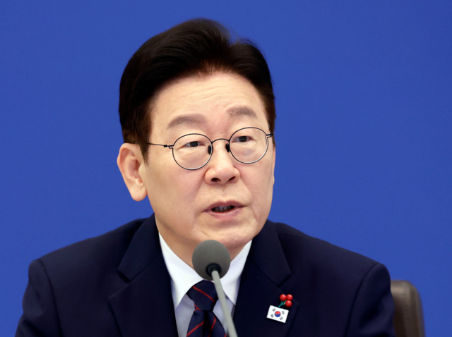 이재명 대통령이 22일 청와대에서 열린 수석보좌관회의에서 발언하고 있다. 뉴시스