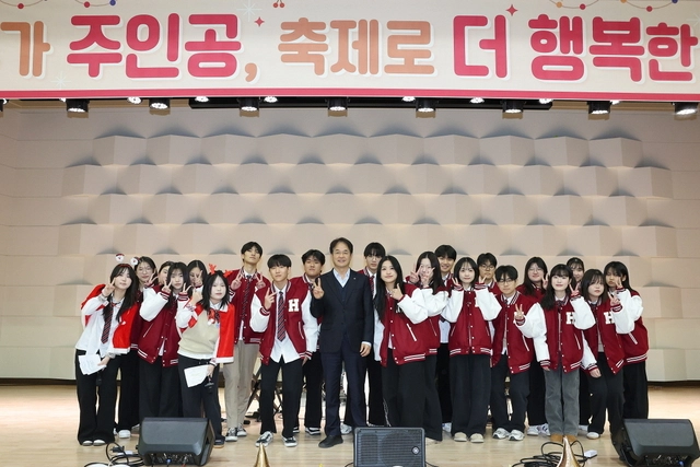 학생자치회 주도로 열린 향동고등학교 축제. 고양시 제공