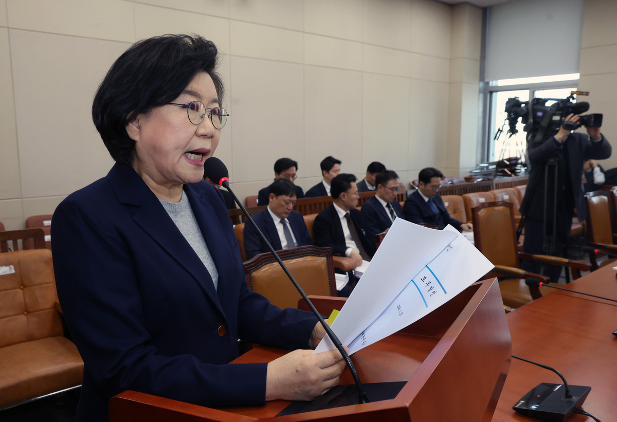 “네, 네, 네. 있다고요” 부정청약 의혹 아파트 매도 의사 묻자 목소리 키운 이혜훈…국힘 중구 구의원 “가증스러워”