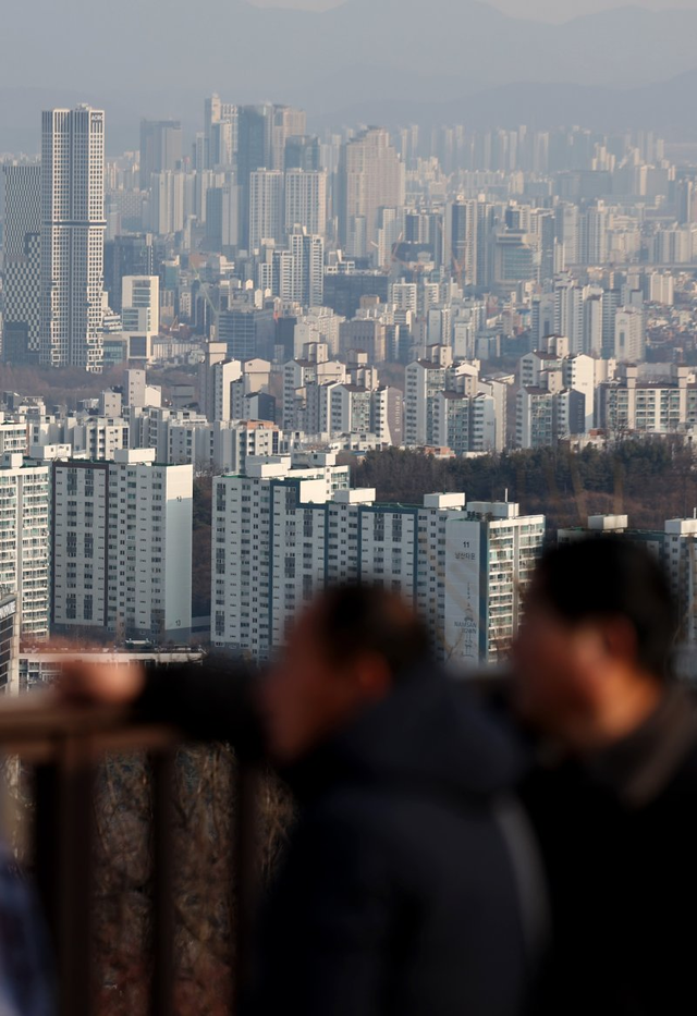 서울 중구 남산에서 내려다 본 서울 시내 모습. 뉴시스