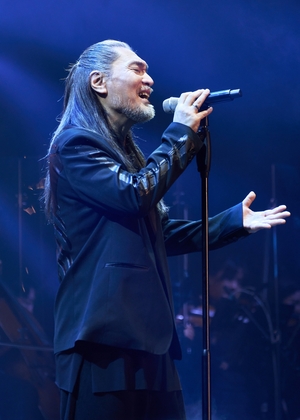 ‘진짜 사랑에 감사로 꽉 찬’ 40년 가수인생 마지막 인사[주철환의 음악동네]