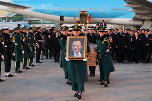 ‘이해찬 장례’위원장에 金총리… 與는 무정쟁주간으로