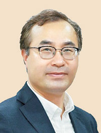 AI 의존도 높아지는 때, 책 읽어야 ‘생각의 근육’ 생긴다[기고]