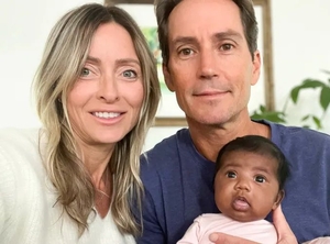 백인 부부 사이에 태어난 ‘흑인 아기’...유전자 검사 결과에 ‘충격’