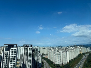 “강남서도 급매물”… 李, 집값잡기 총력