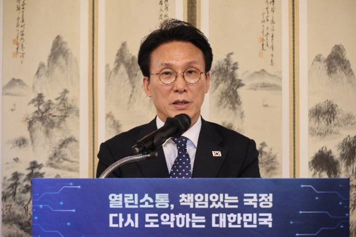 김민석 총리 '부동산 때려잡겠다'... 니들 믿음?