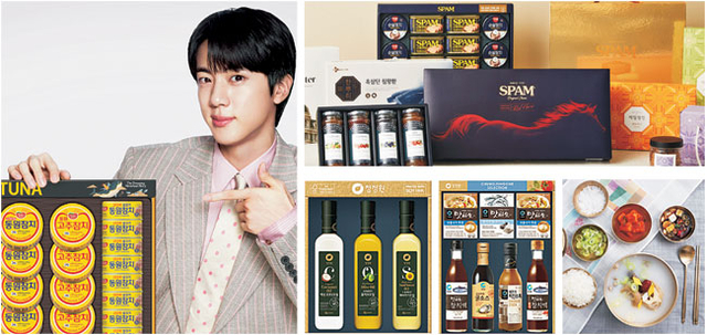 왼쪽 사진은 동원F&B가 방탄소년단(BTS) 진과 함께한 ‘BTS 진 슈퍼참치 선물세트’, 오른쪽 위는 CJ제일제당이 붉은 말을 선물 상자에 새긴 스팸 선물세트, 아래 왼쪽은 대상 청정원의 소스·조미료 선물세트, 오른쪽은 전국한우협회가 할인 행사로 선보인 탕국 상차림 모습.  각사 제공