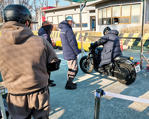 면허시험 얕잡아봤다가… 20명 중 달랑 2명 합격[포토 에세이]