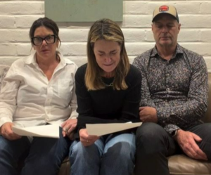 미국 유명 TV 진행자 모친 실종사건에 납치세력과 대화 시도